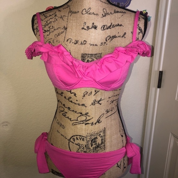 Betsey Johnson Vintage Barbie Pink Ruffle Bikini Size Small - Picture 2 of 7